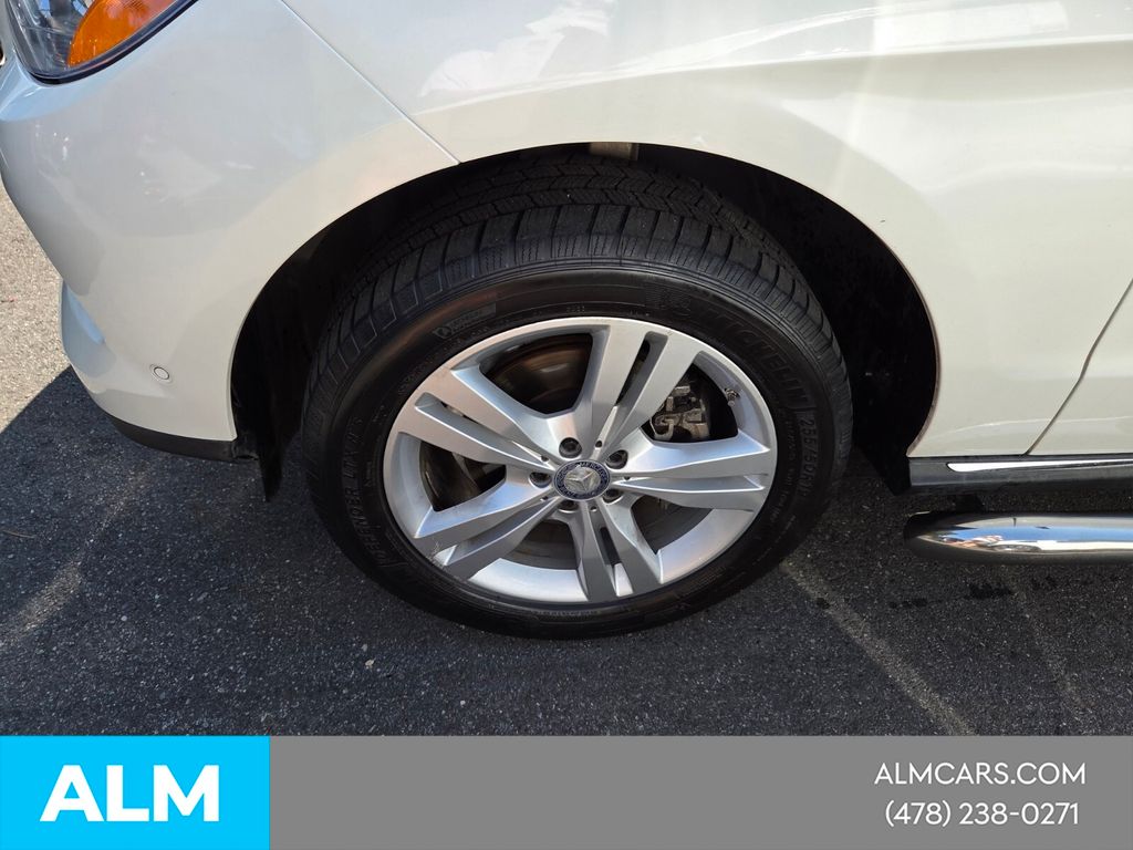 Used 2015  Mercedes-Benz ML 350 image 3