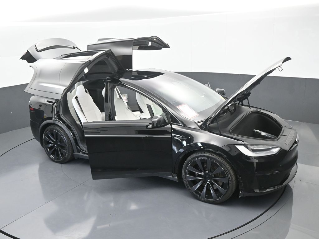 Used 2022 Black Tesla Plaid image 66