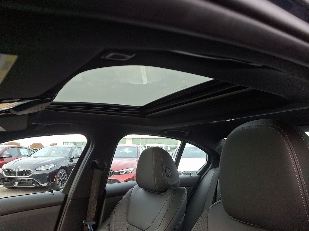 Thumbnail: 2023 BMW 3 Series - 15