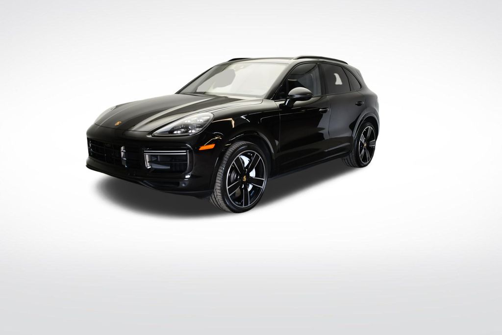 Thumbnail: 2023 Porsche Cayenne - 1
