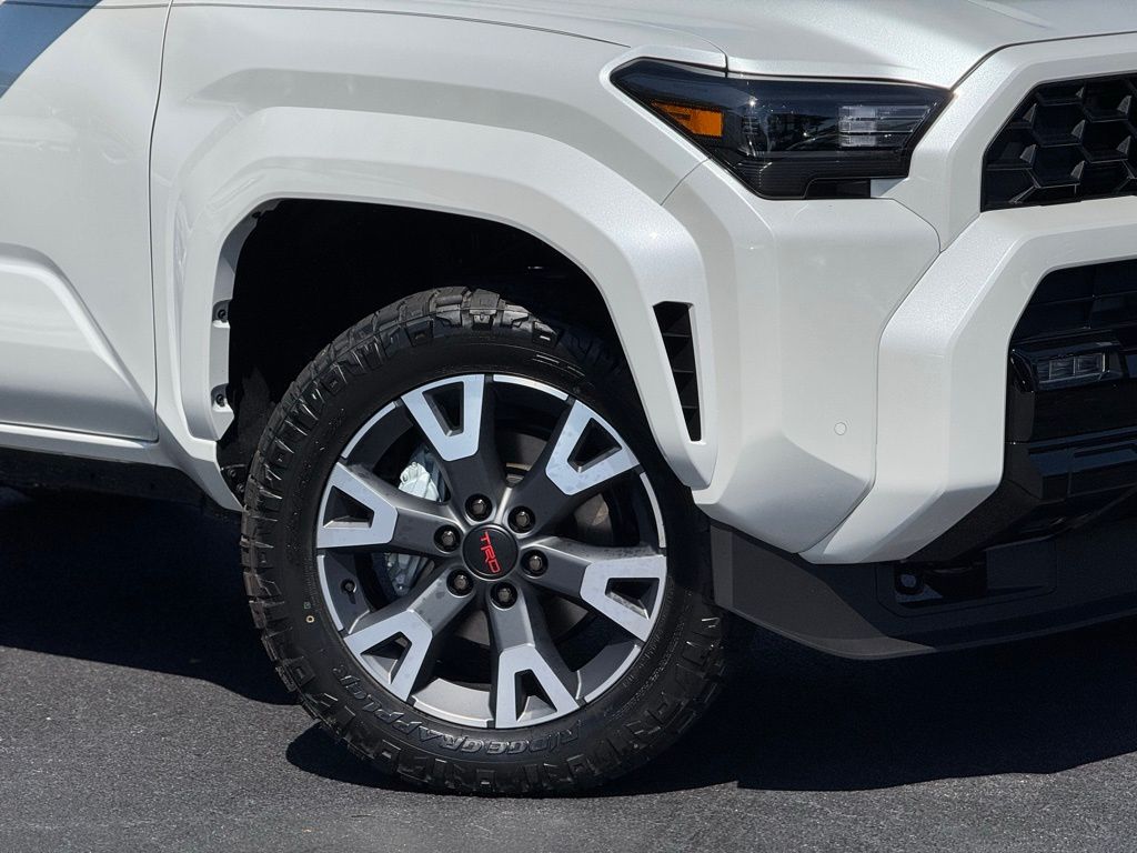 2025 Toyota 4Runner TRD Sport photo 3