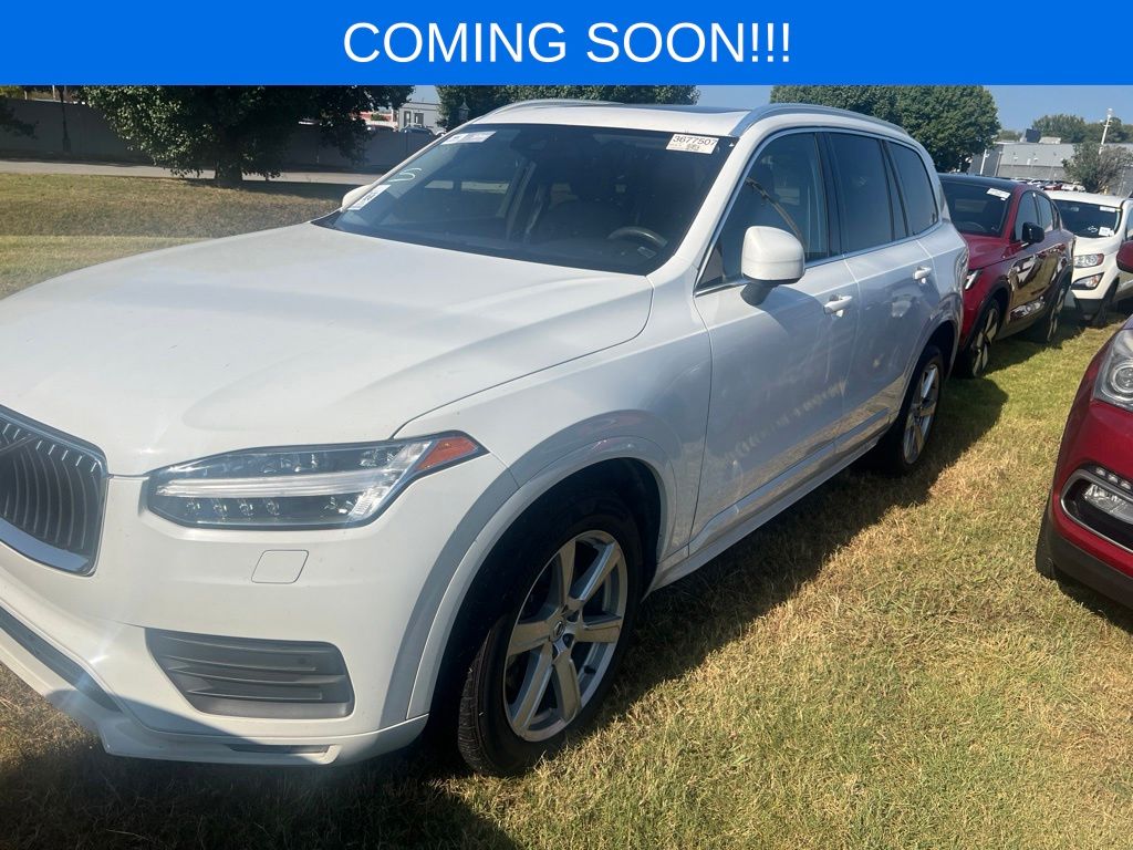 2022 Volvo XC90 T5 Momentum AWD