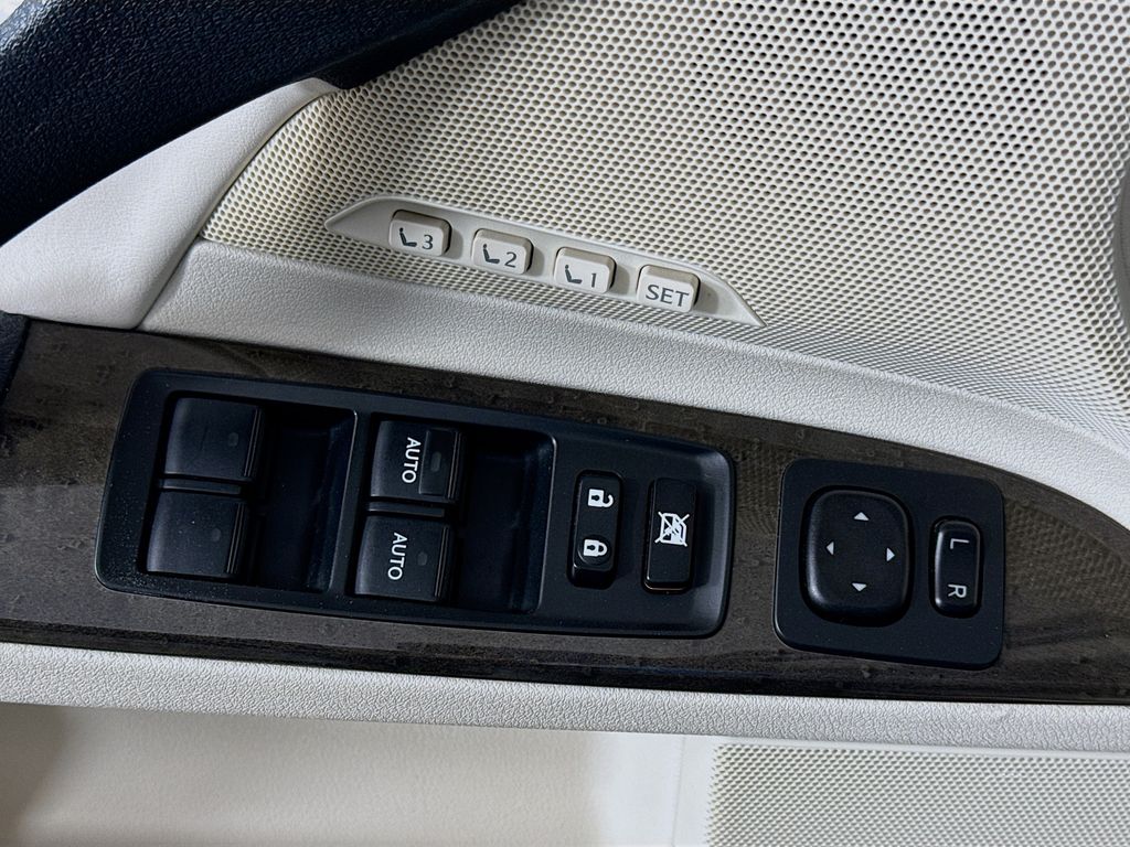 Thumbnail: 2010 Lexus IS - 18