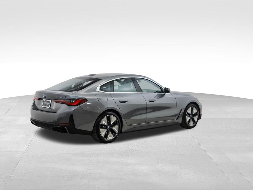 Thumbnail: 2025 BMW i4 - 5