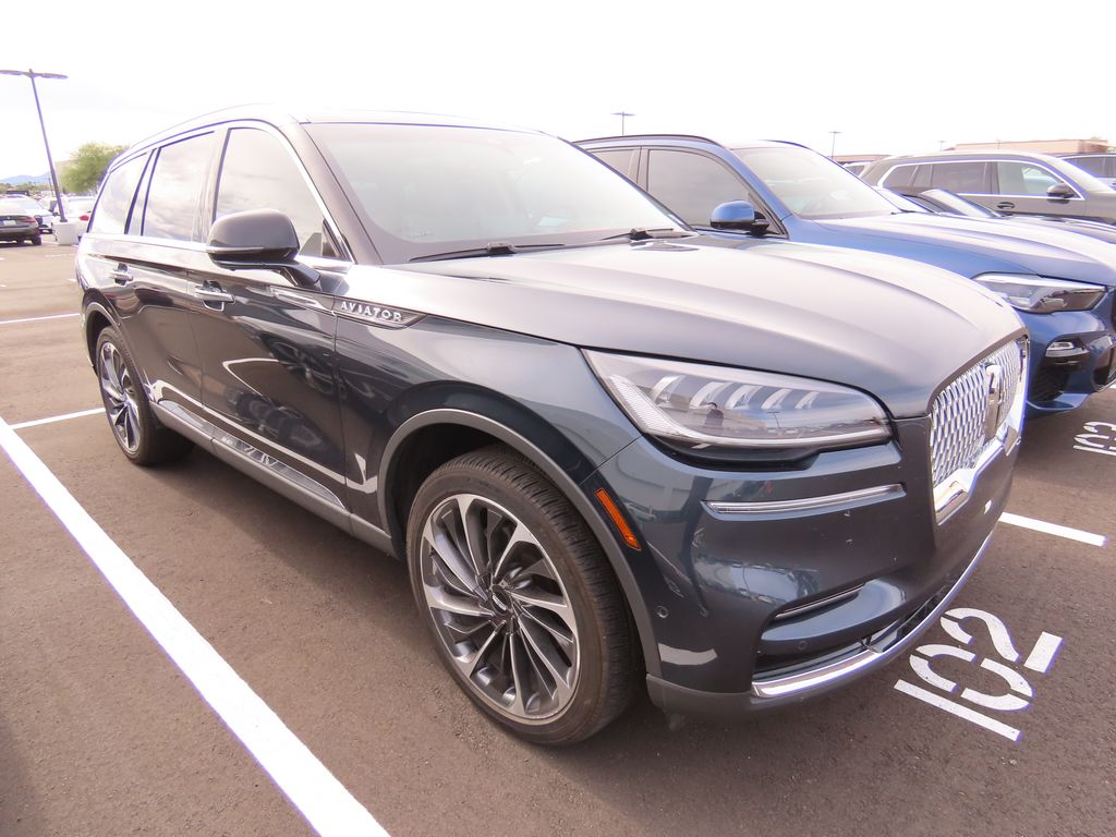 Thumbnail: 2022 Lincoln Aviator - 2