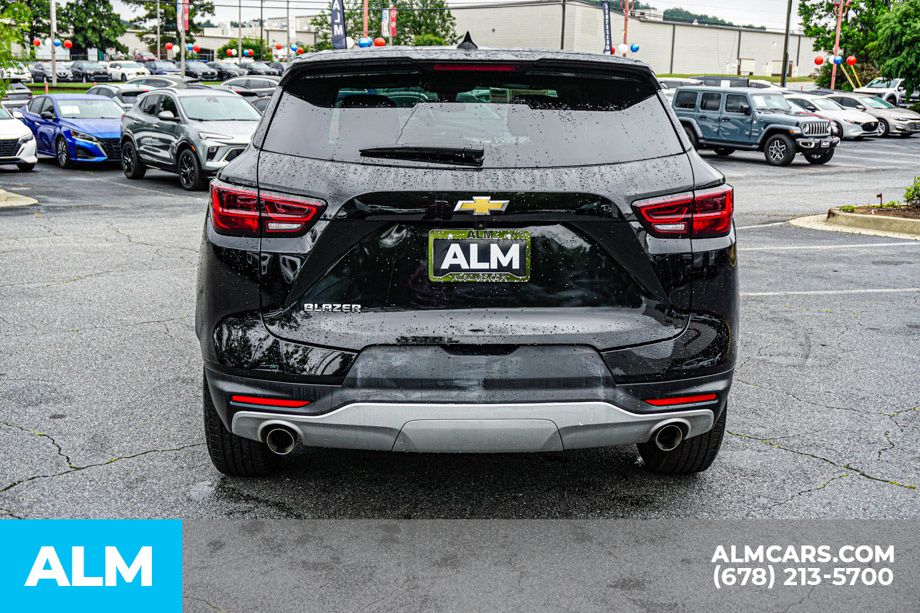 Used 2025 Black Chevrolet LT image 11