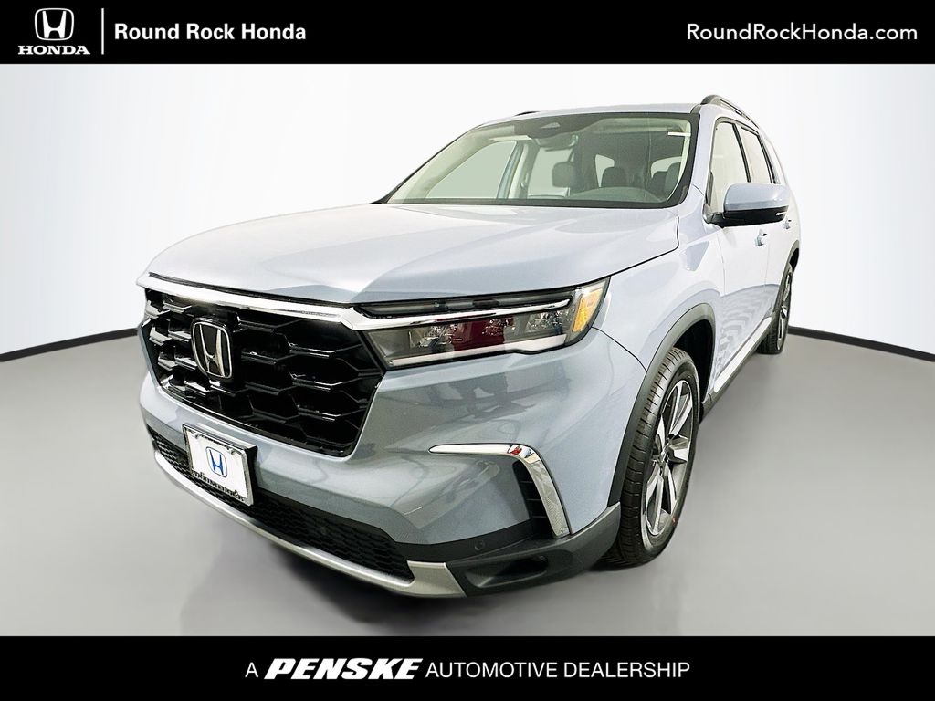 2025 Honda Pilot Touring -
                Round Rock, TX