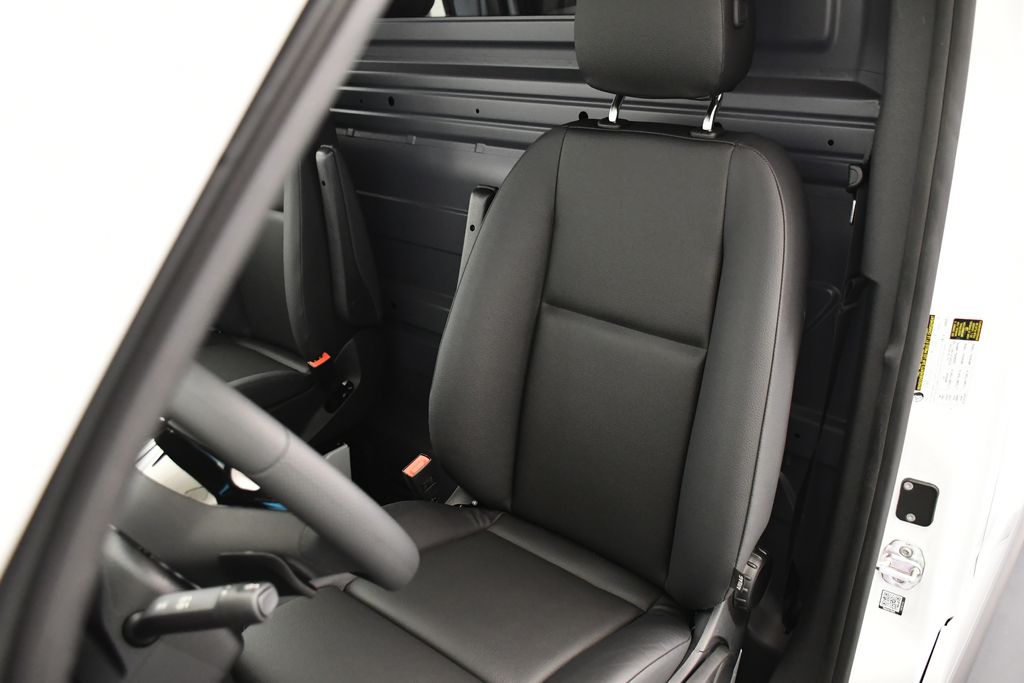 Thumbnail: 2025 Mercedes-Benz Sprinter - 25