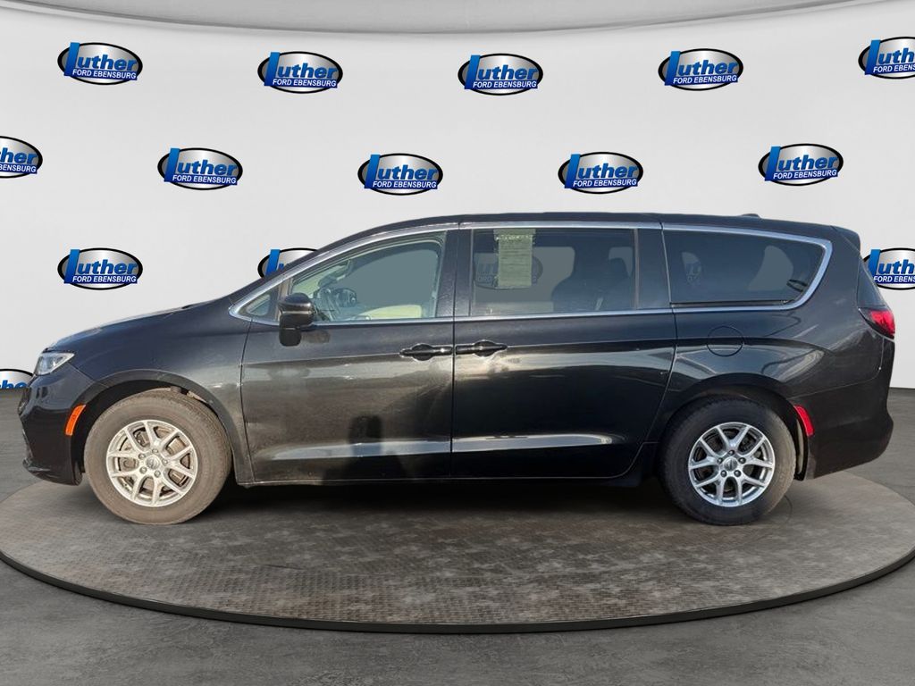 2023 Chrysler Pacifica Touring L Black at Auto Express Mitsubishi