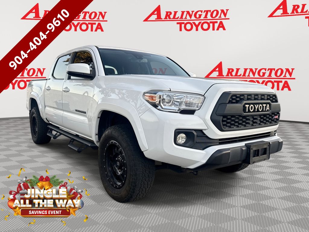 2020 Toyota Tacoma SR5's photo
