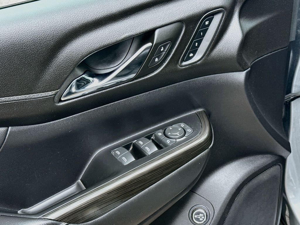 2023 GMC Acadia SLT Silver at Bayway Cadillac Southwest