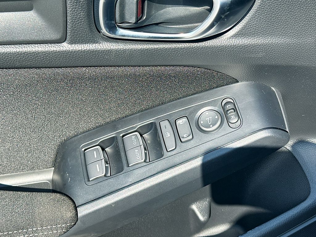 2025 Honda Civic Sport 17
