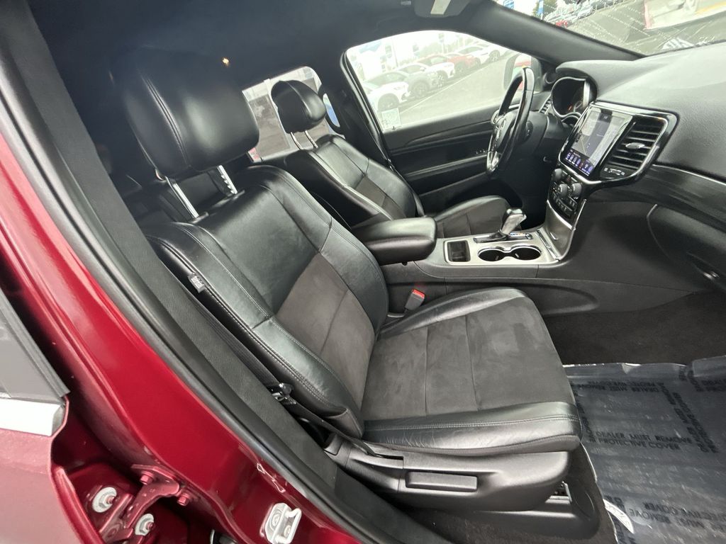 Thumbnail: 2021 Jeep Grand Cherokee - 24