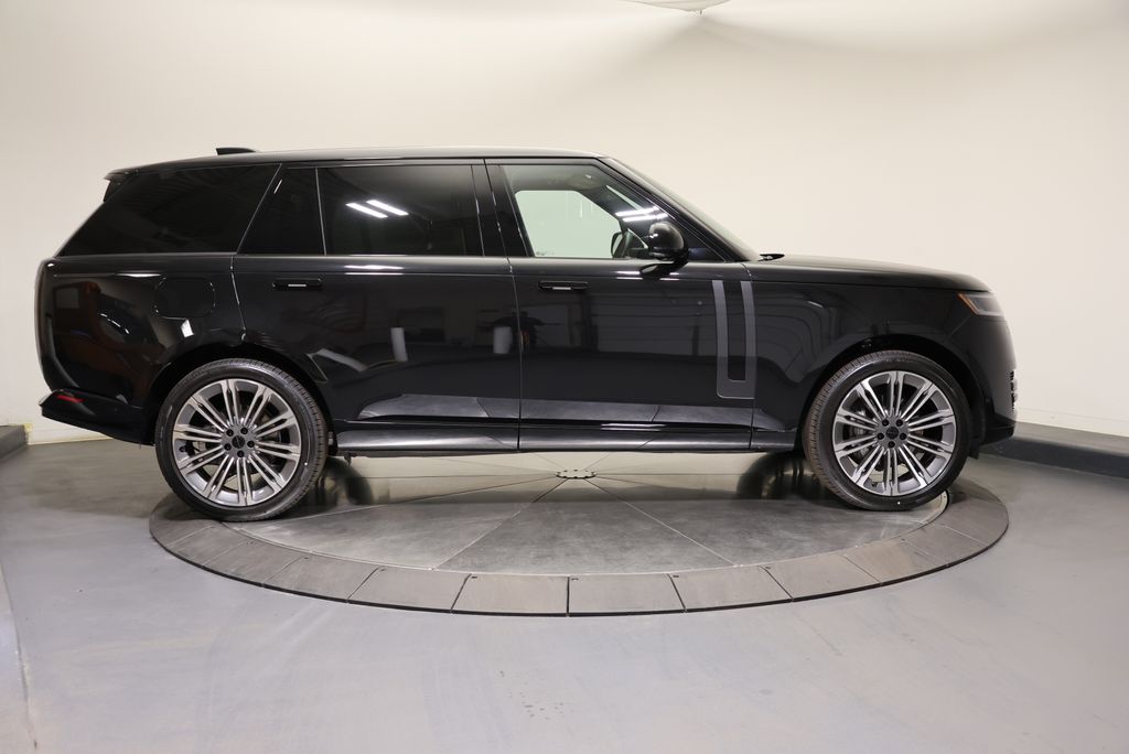 Thumbnail: 2026 Land Rover Range Rover - 6