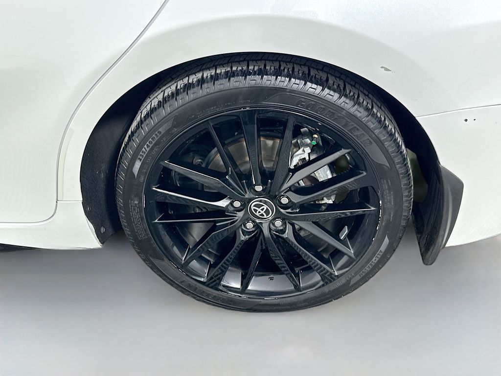 Thumbnail: 2022 Toyota Camry - 32