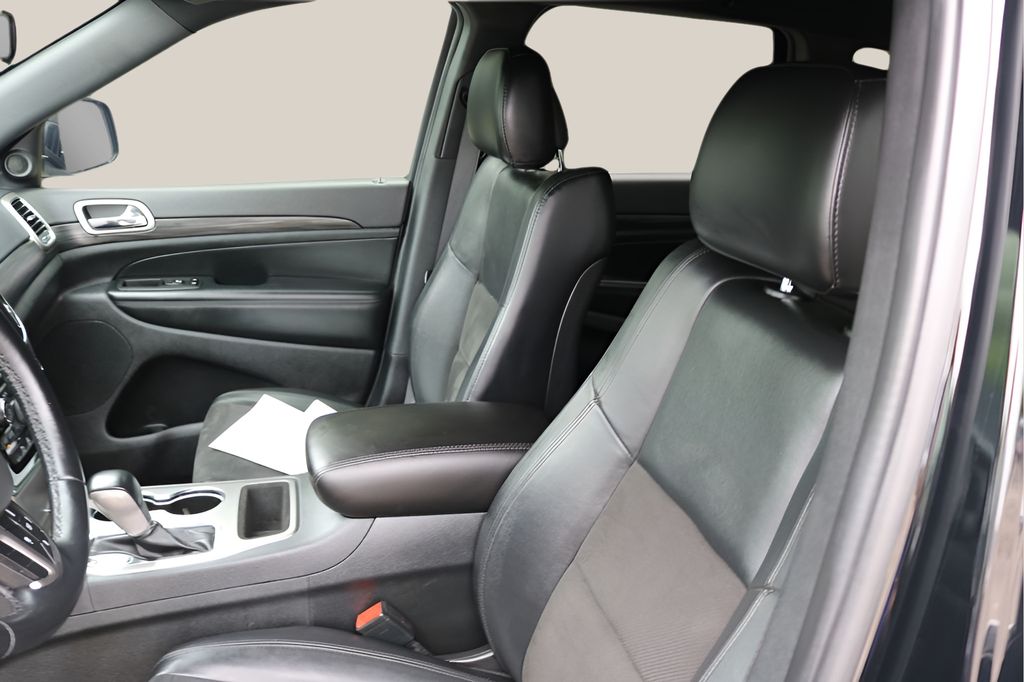 Used Car 2022 Jeep Grand Cherokee Wk  Laredo X For Sale Under $30,000 In Austin, Texas
