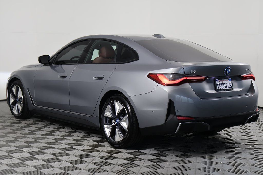 Thumbnail: 2023 BMW i4 - 6