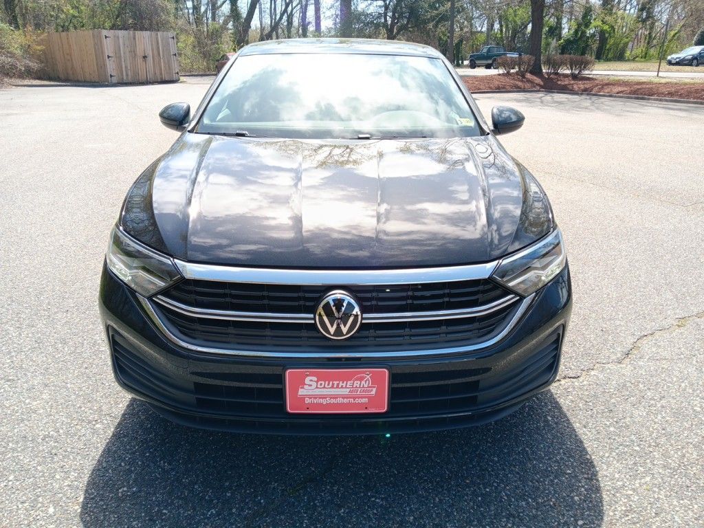 2024 Volkswagen Jetta 1.5T SE 8