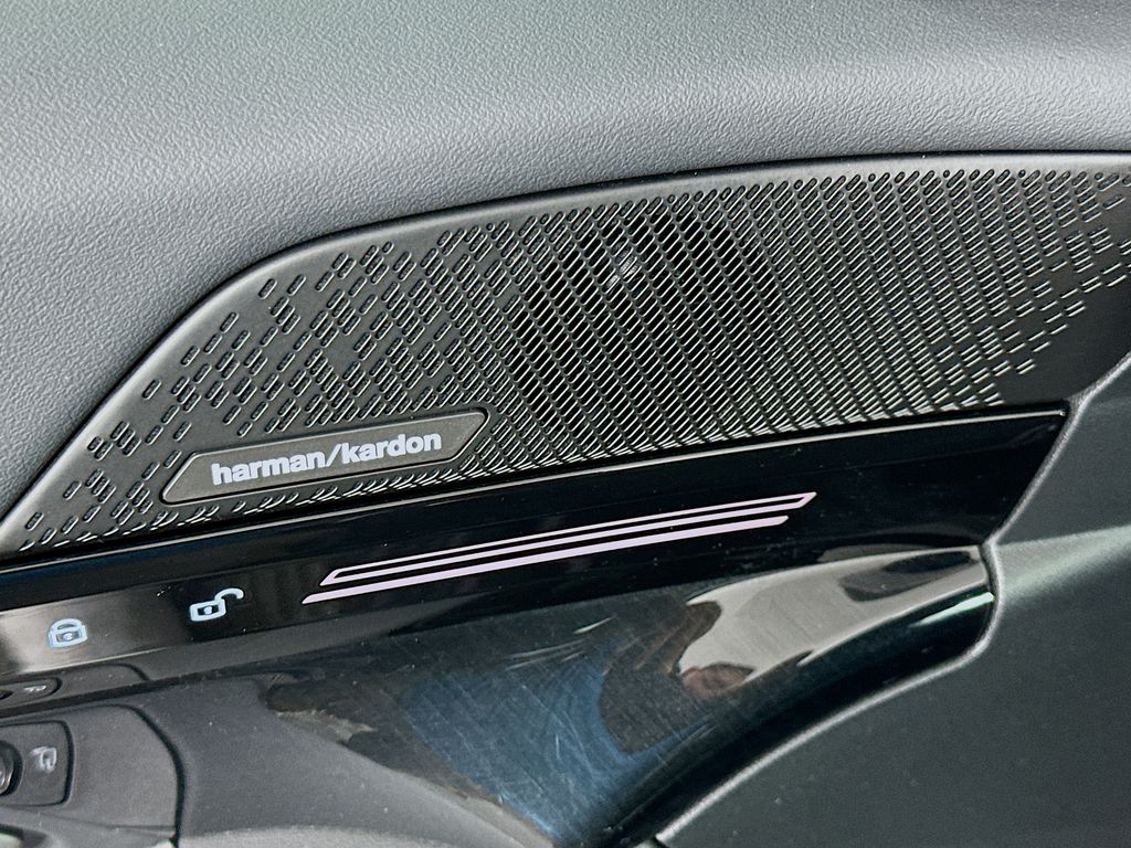 Thumbnail: 2024 BMW 5 Series - 19