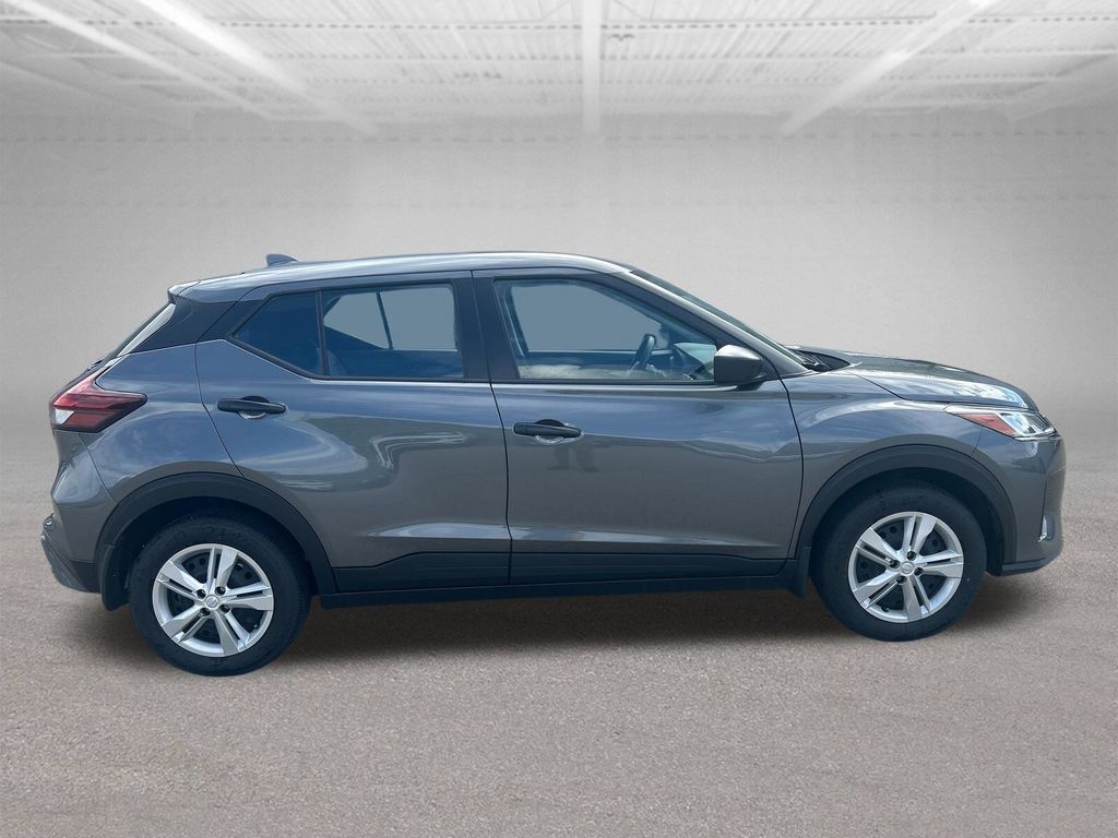 2025 Nissan Kicks Play S - 6