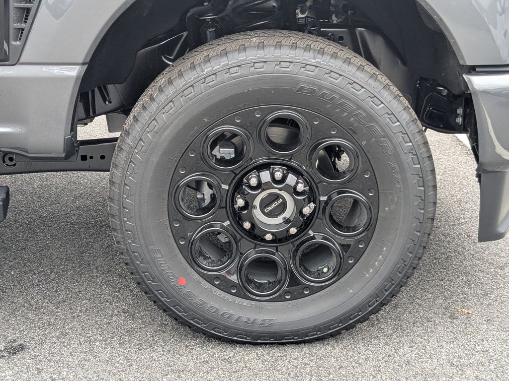 2026 Ford F-250 Super Duty Black Widow