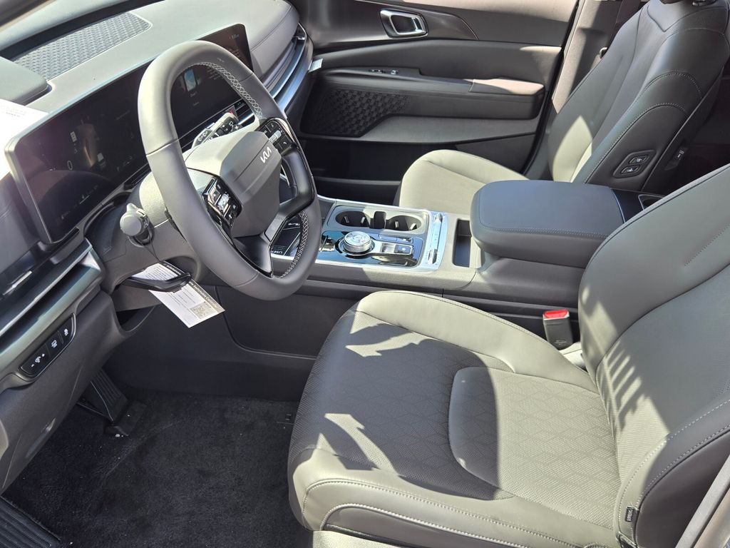 2027 Kia Carnival - $51,115