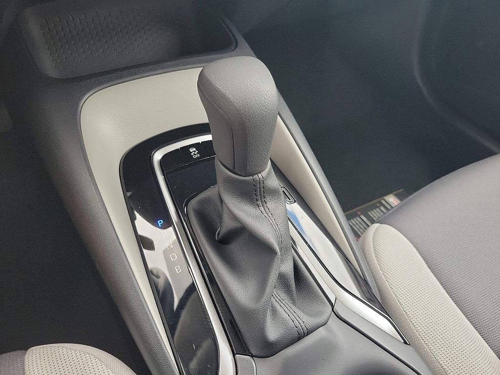 2025 Toyota Corolla LE 9