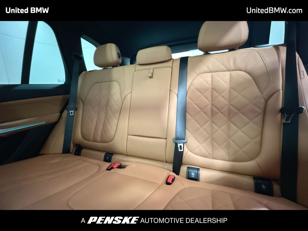 Thumbnail: 2023 BMW X5 - 21