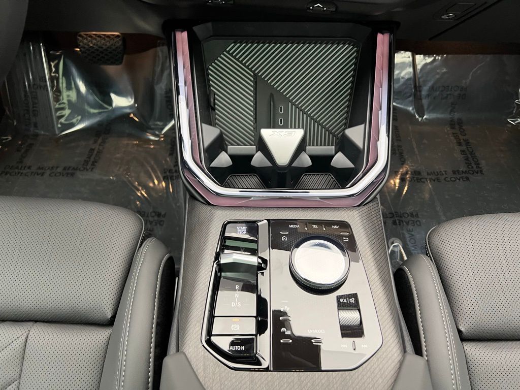 Thumbnail: 2026 BMW X3 - 11