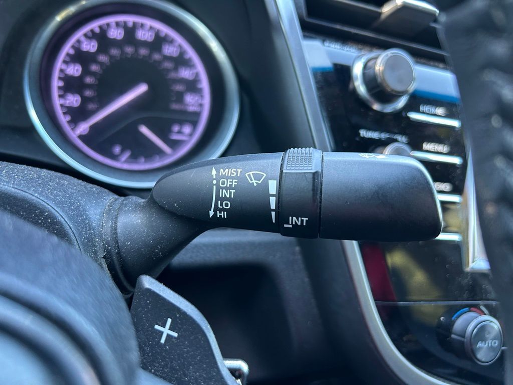 Thumbnail: 2020 Toyota Camry - 20