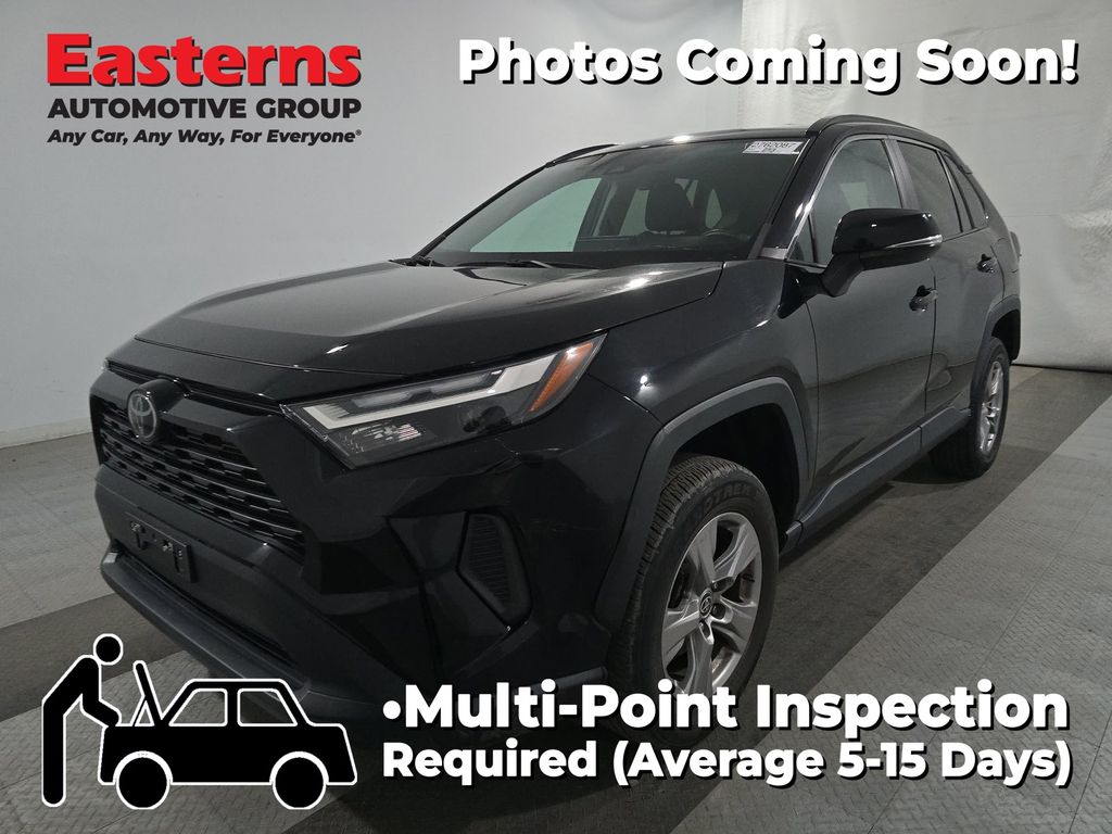 2023 Toyota RAV4 XLE AWD's photo