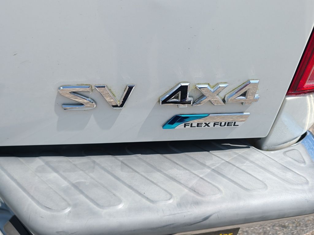Used 2018 White Nissan SV image 13