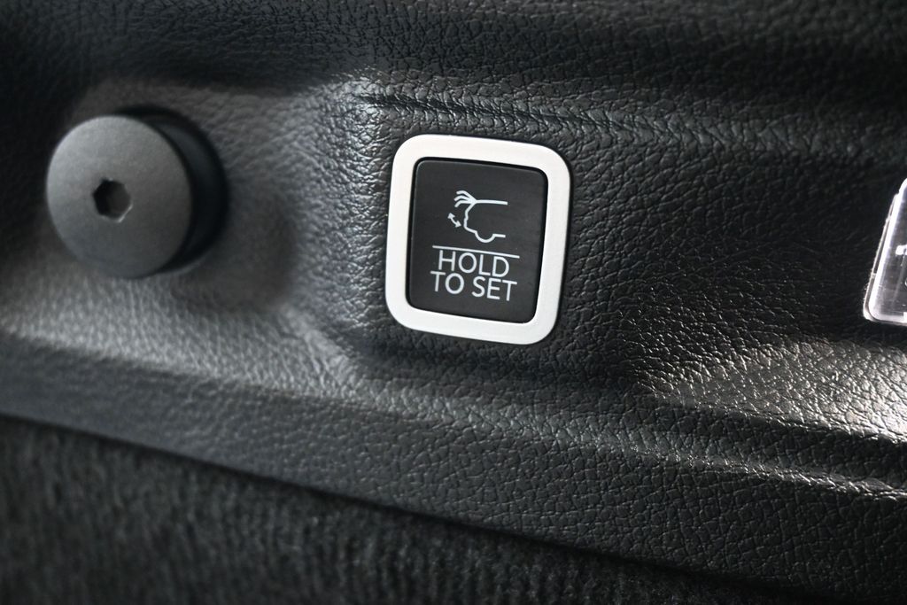 Used 2022 Jeep Grand Cherokee L SUV