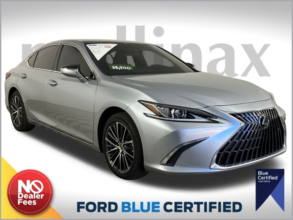 2024 Lexus ES 350's photo