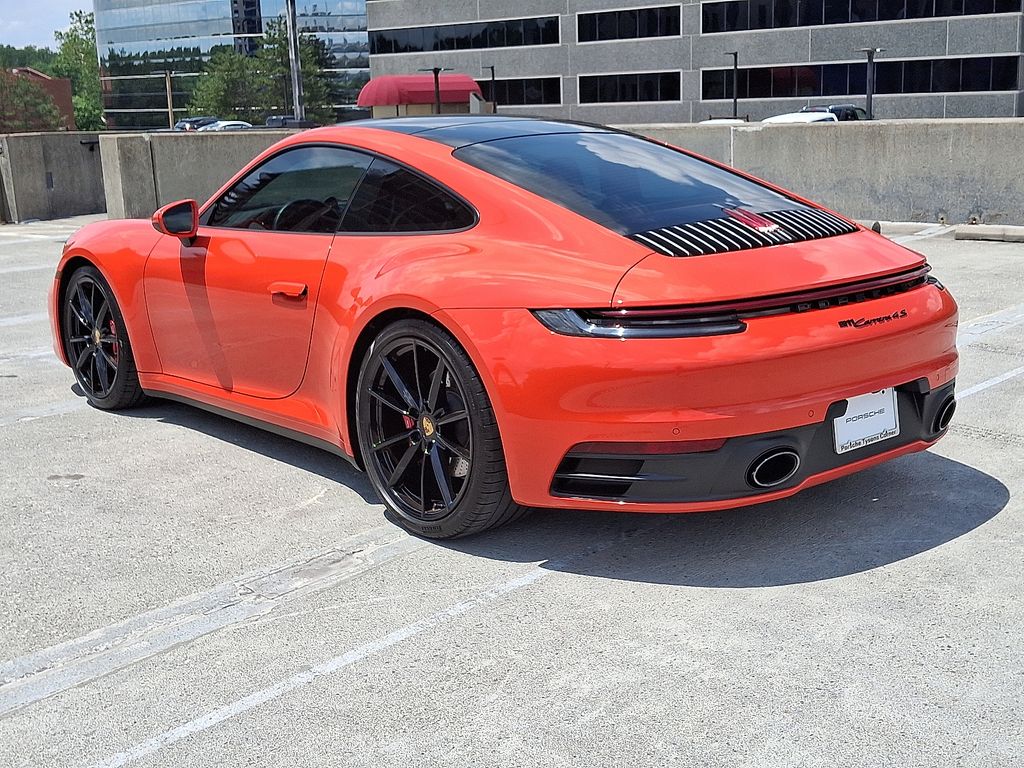 Thumbnail: 2020 Porsche 911 - 10