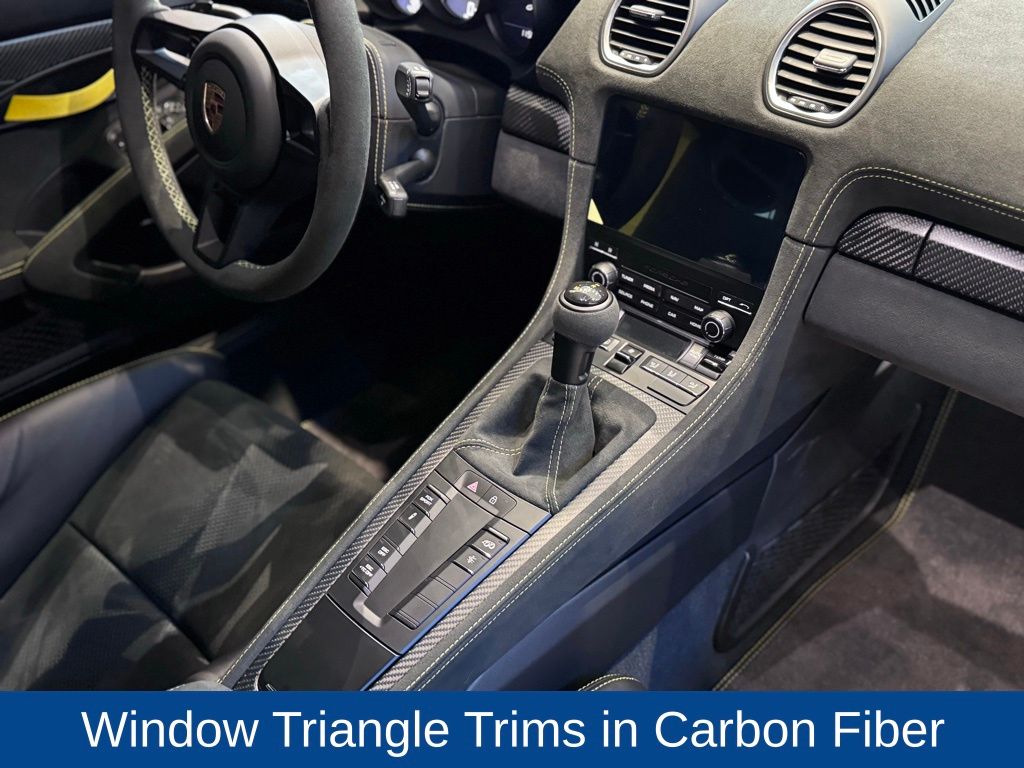 2024 Porsche 718 Cayman GT4 RS