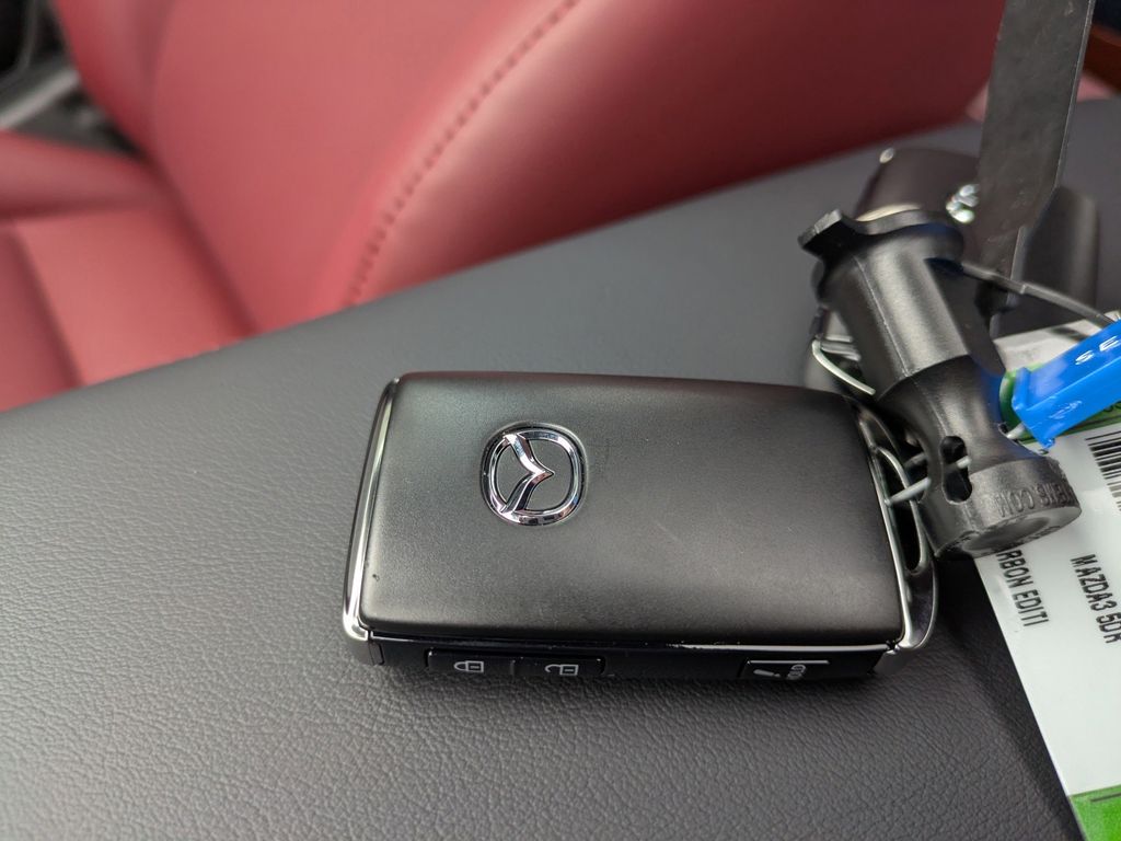 2026 Mazda Mazda3 Hatchback 2.5 S Carbon Edition