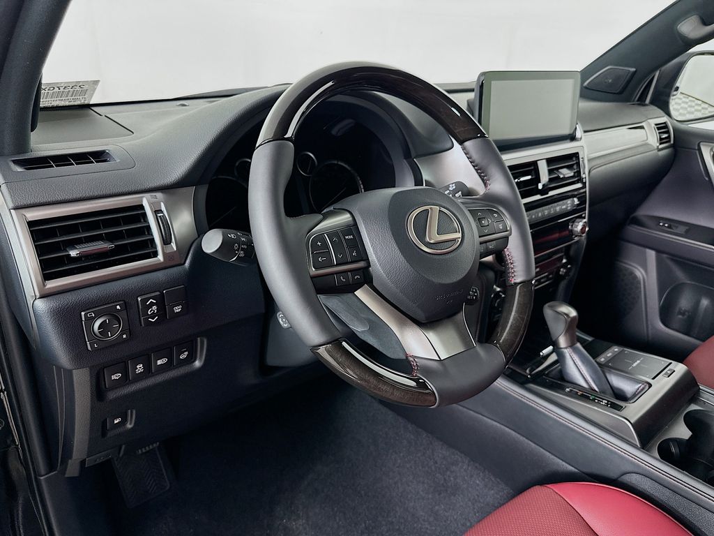 Thumbnail: 2023 Lexus GX - 9