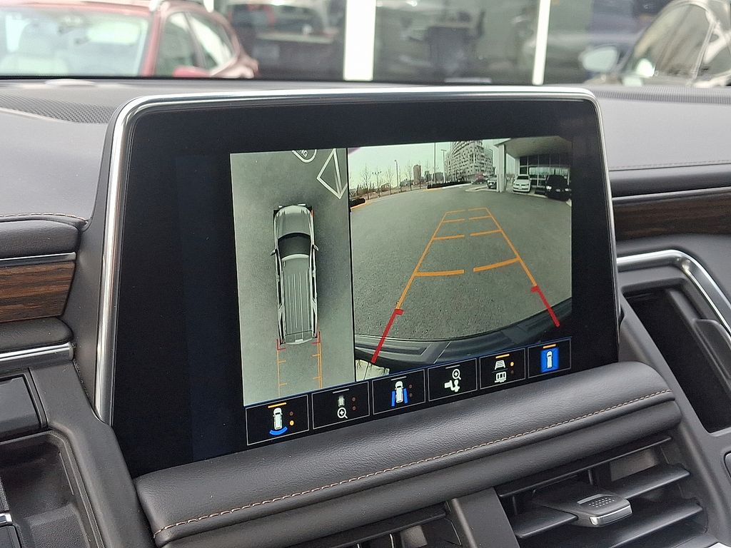 Thumbnail: 2022 Chevrolet Tahoe - 18