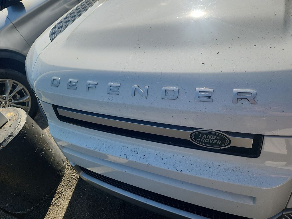 Thumbnail: 2020 Land Rover Defender - 4