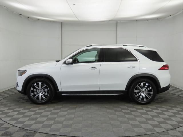 Thumbnail: 2026 Mercedes-Benz GLE - 8