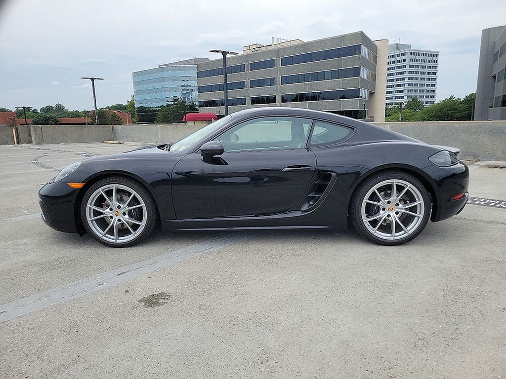 Thumbnail: 2024 Porsche 718 Cayman - 2
