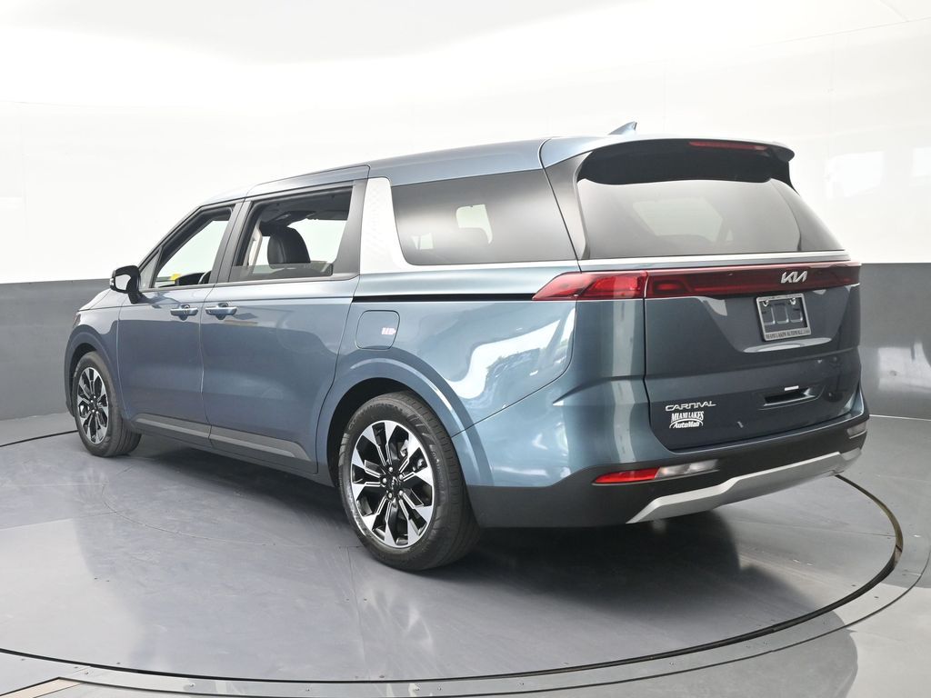 Used 2024 Astra Blue Kia EX image 4