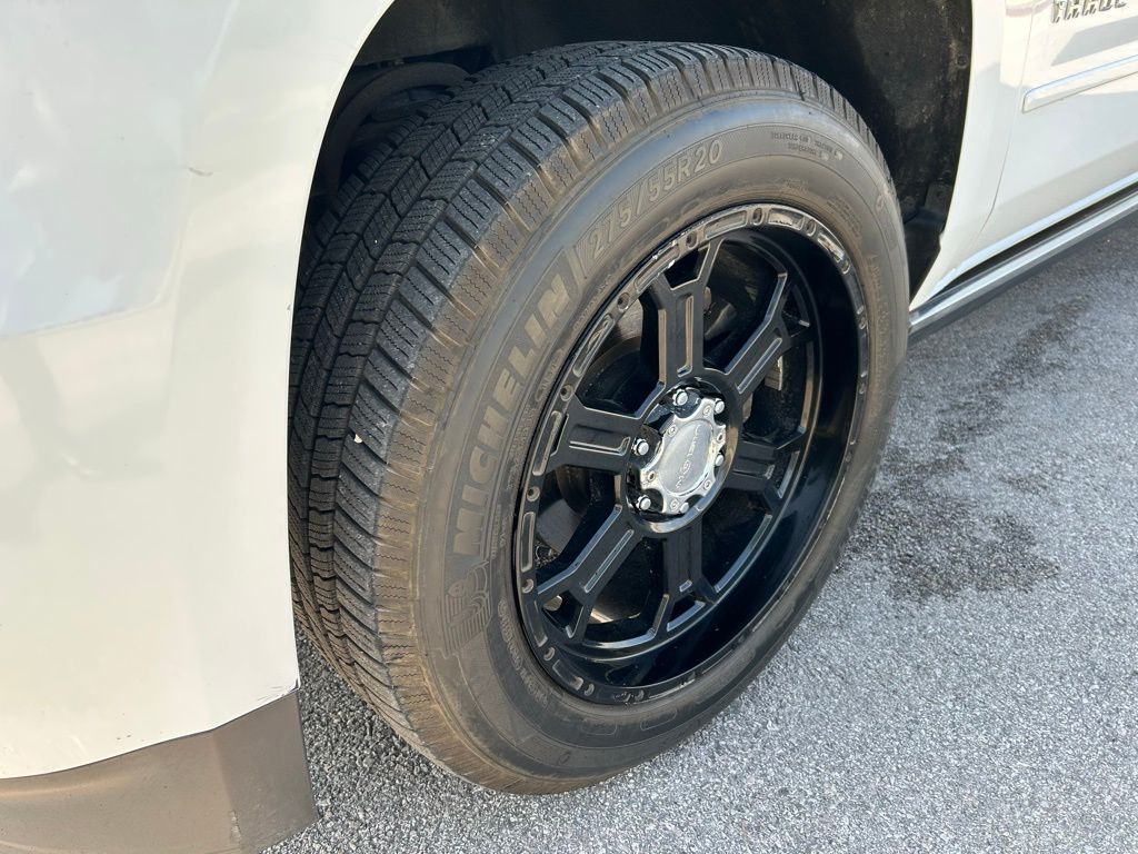 2017 Chevrolet Tahoe Premier 9