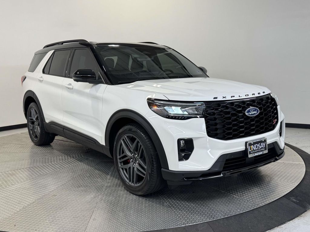 2025 Ford Explorer ST AWD