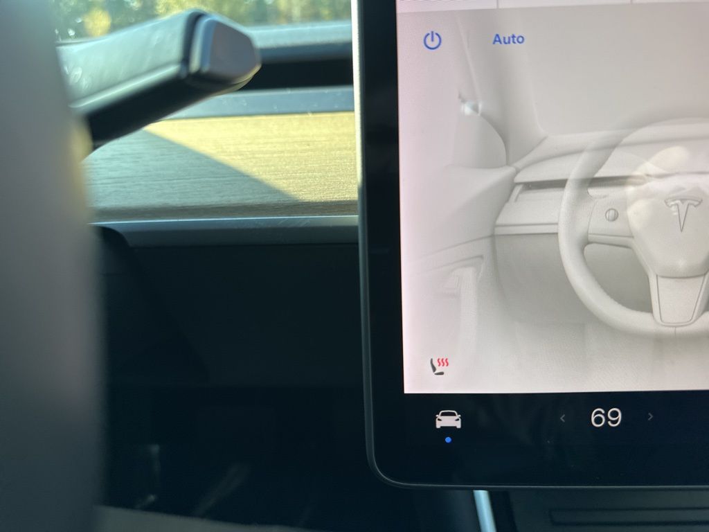 2018 Tesla Model 3 Mid Range 39