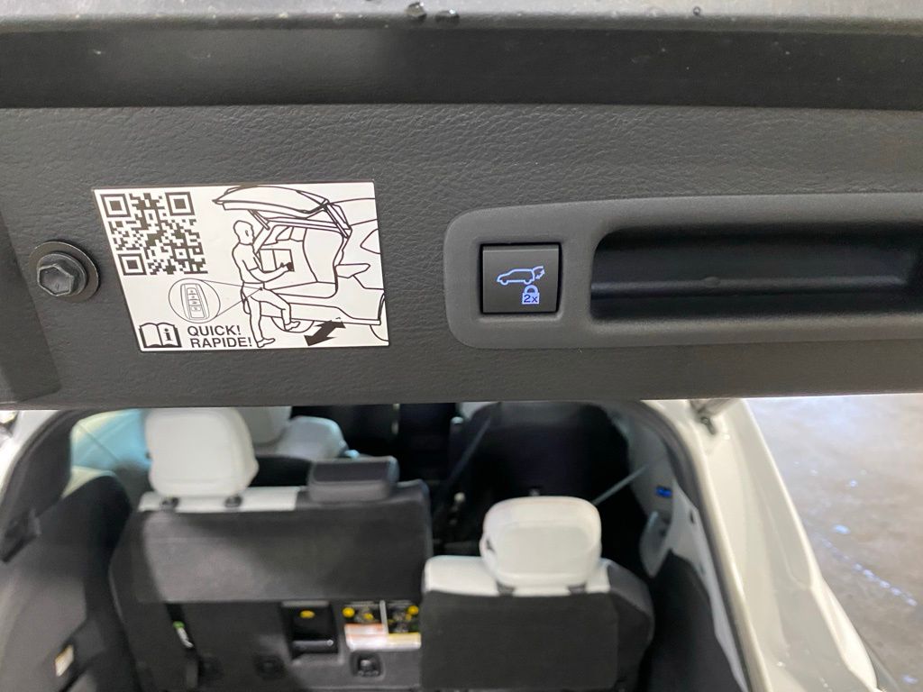 Thumbnail: 2026 Toyota Sienna - 27