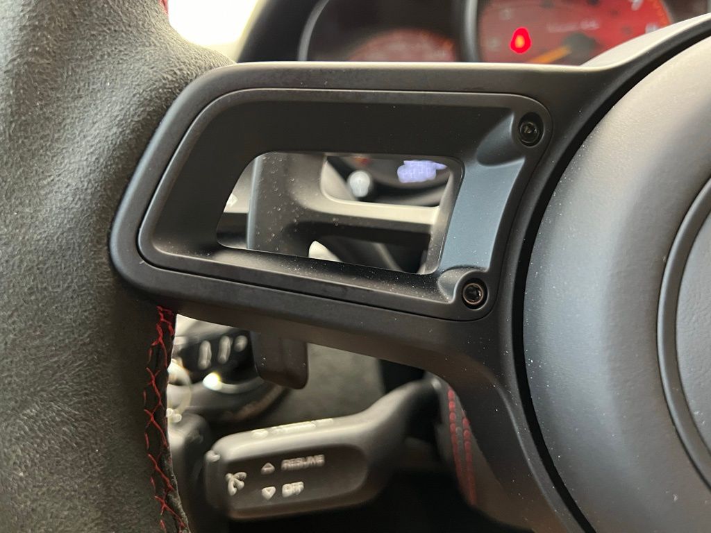 Thumbnail: 2025 Porsche  - 9