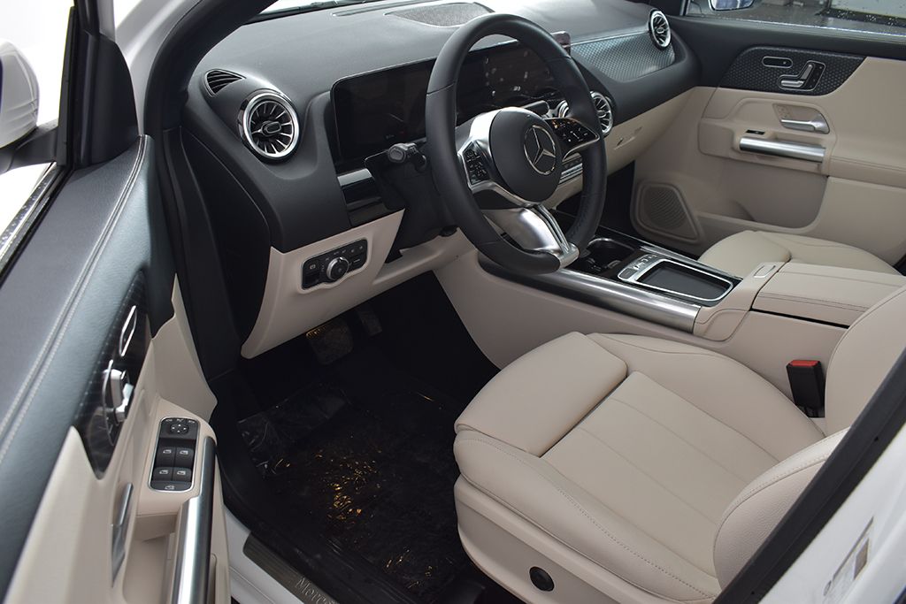 Thumbnail: 2026 Mercedes-Benz GLA - 13