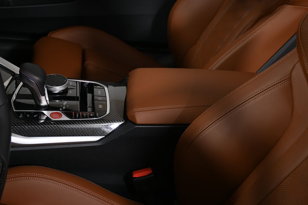 Thumbnail: 2025 BMW M4 - 32